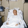 Ojciec Święty podczas leczenia w klinice Gemelli w Rzymie, 19 maja 1981 r.