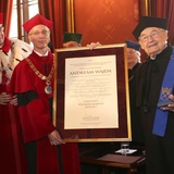 Medal UJ dla Andrzeja Wajdy