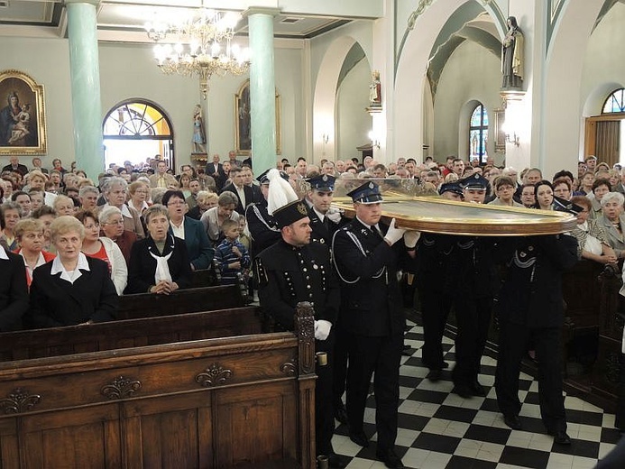 Znaki Bożego Miłosierdzia w Chybiu