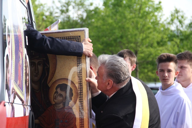 Symbole ŚDM w kościele bł. Karoliny w Tarnowie