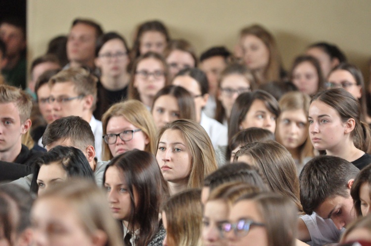 Znaki ŚDM w IV LO w Tarnowie