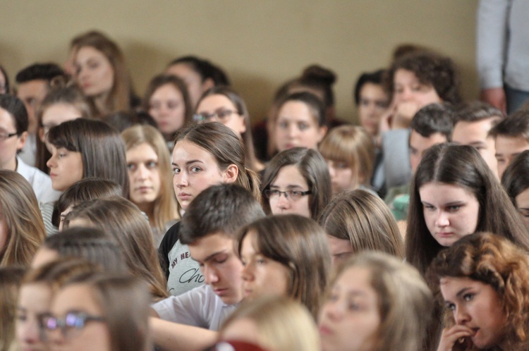 Znaki ŚDM w IV LO w Tarnowie