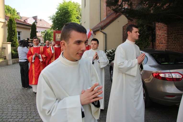 Dziewięciu nowych diakonów