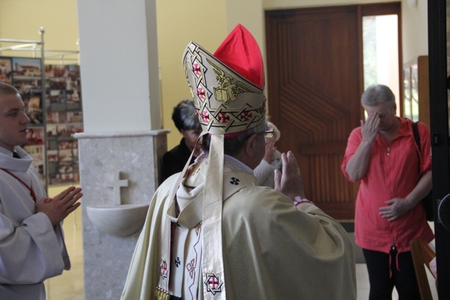  Konsekracja kościoła pw. Matki Bożej Fatimskiej