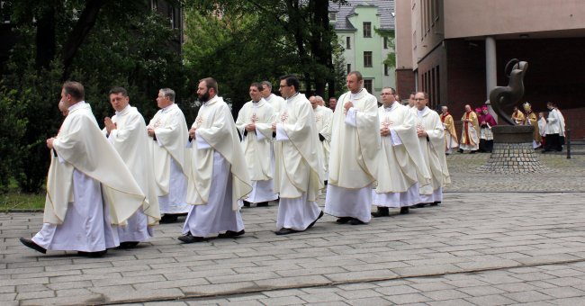 Święcenia kapłańskie w gliwickiej katedrze