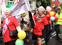 Parasol nad życiem i rodziną