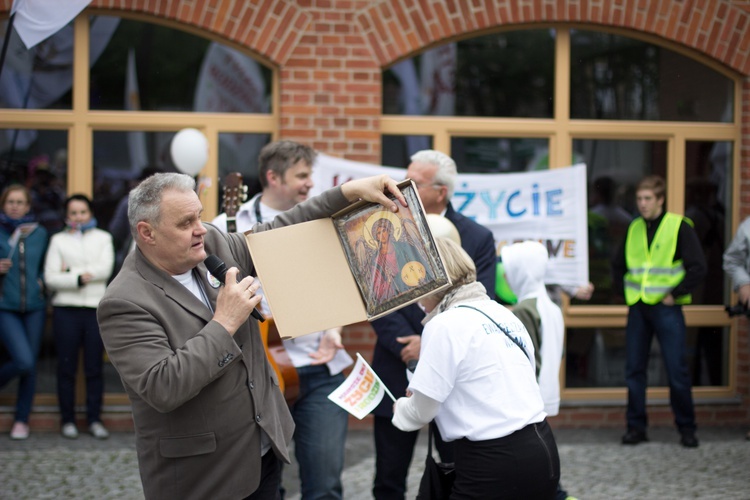 Marsz dla Życia i Rodziny w Olsztynie