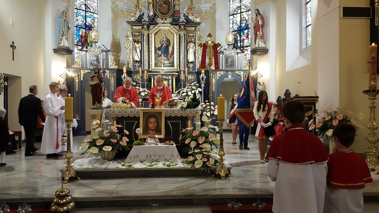 Brzezie, 80-lecie śmierci sługi Bożej s. M. Dulcissimy - Eucharystia