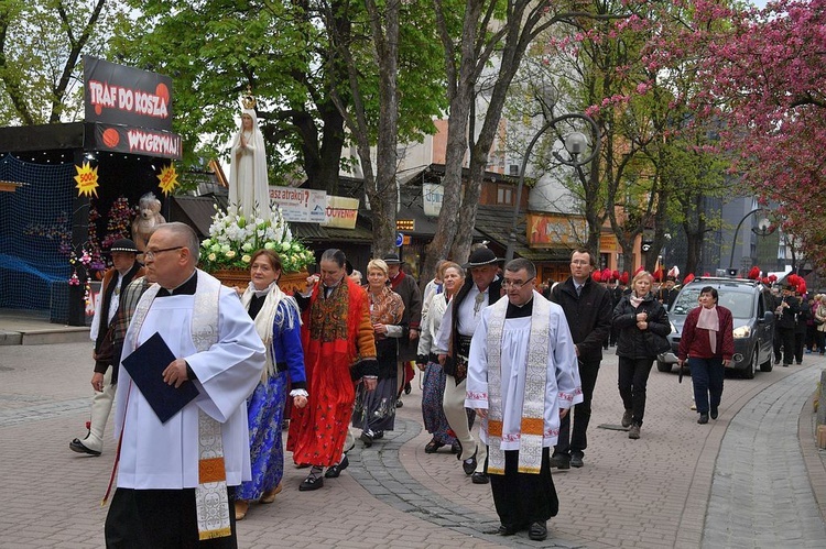 Konno przez miasto