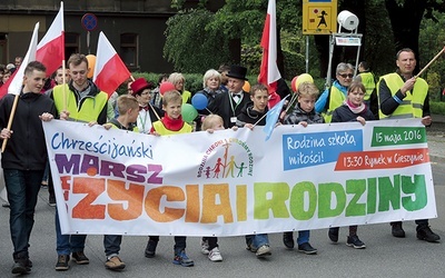 Rodzinny piknik zakończył Marsz dla Życia i Rodziny w Cieszynie.