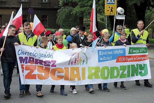 Rodzinny piknik zakończył Marsz dla Życia i Rodziny w Cieszynie.