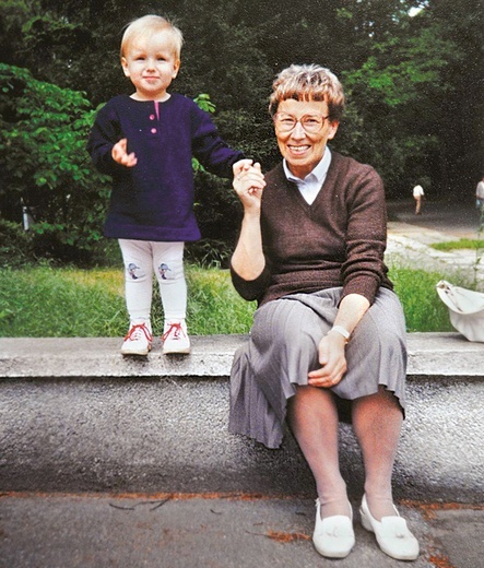 Alicja Lenczewska z bratanicą Olgą,  Szczecin 1995 r.
