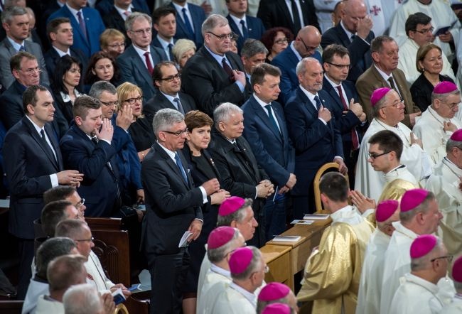 Konsekracja kościoła zbudowanego przez Rodzinę Radia Maryja