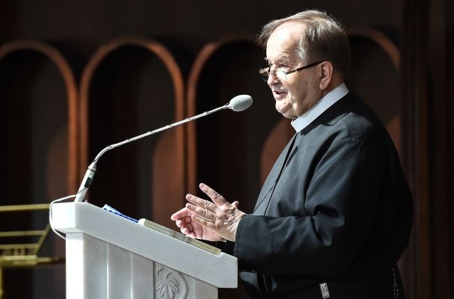 Konsekracja kościoła zbudowanego przez Rodzinę Radia Maryja