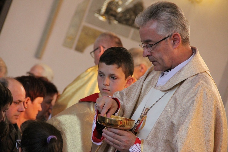 Poświęcenie ołtarza w Gnojniku