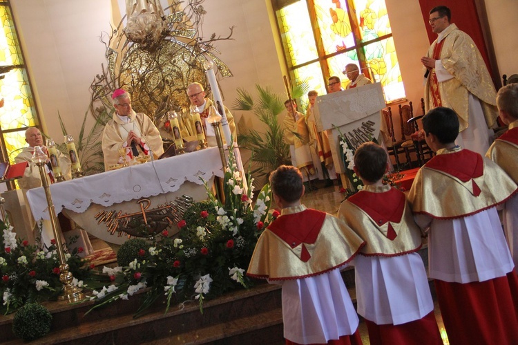 Poświęcenie ołtarza w Gnojniku