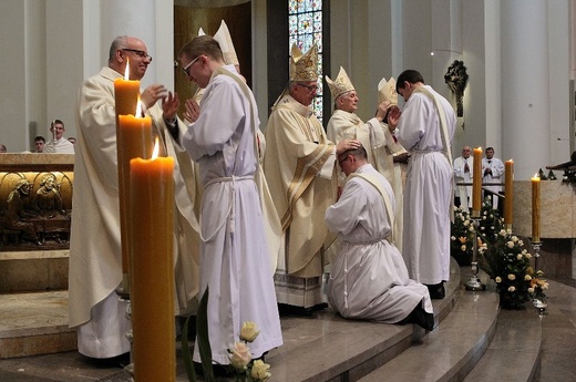 Święcenia kapłańskie, cz. II