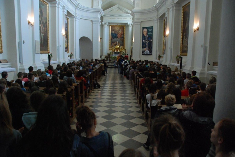 Pilegrzymka gimnazjalistów 