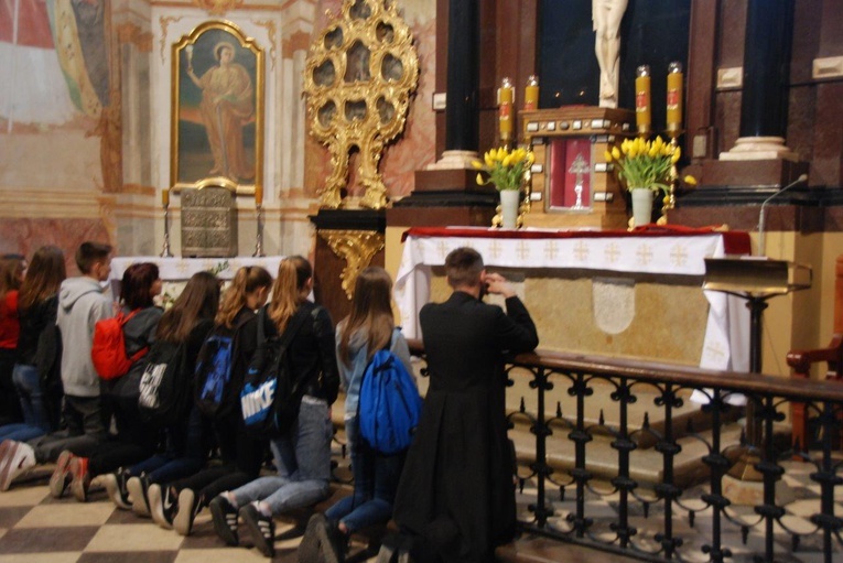 Pilegrzymka gimnazjalistów 