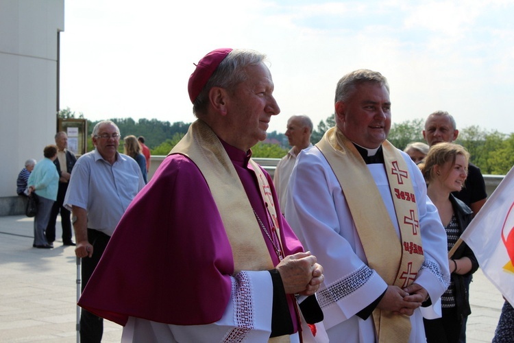 Majowe rekolekcje "Dla nas i całego świata"