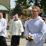 Kard. K. Nycz poświęcił figurę bł. Popiełuszki w Brzeszczach