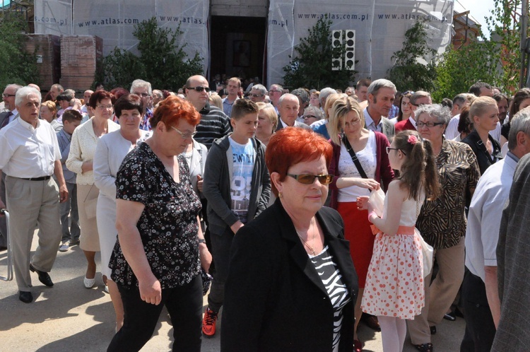 Kamień węgielny w kościele św. Jana Pawła II w Nowym Sączu