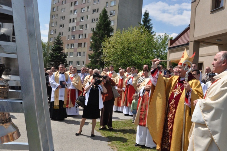 Kamień węgielny w kościele św. Jana Pawła II w Nowym Sączu