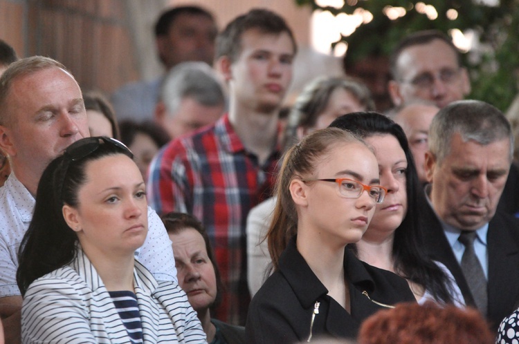 Kamień węgielny w kościele św. Jana Pawła II w Nowym Sączu