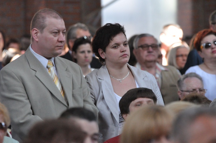 Kamień węgielny w kościele św. Jana Pawła II w Nowym Sączu