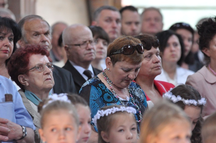 Kamień węgielny w kościele św. Jana Pawła II w Nowym Sączu