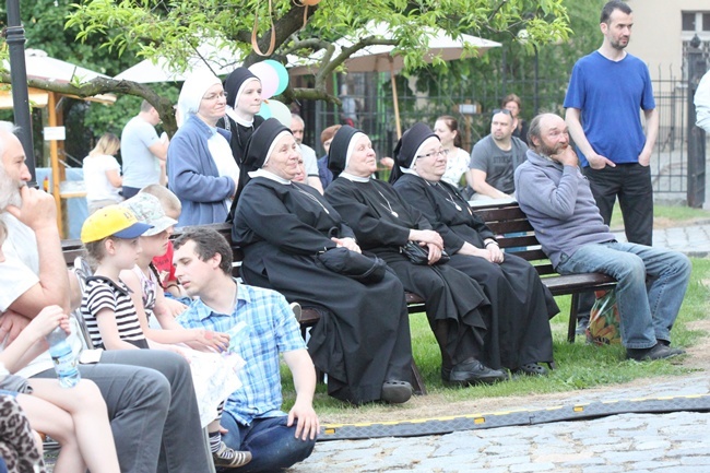 Majówka w Ogrodach Klasztornych