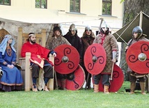 Aktorzy amatorzy  z Żywca i Strumienia odtworzyli wydarzenia sprzed 1050 lat