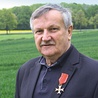 ▲	Marian Dembiński  – rolnik, przewodniczący dolnośląskiego NSZZ RI „Solidarność”, poseł na Sejm w latach 1997–2001, odznaczony Krzyżem Kawalerskim Orderu Odrodzenia Polski.