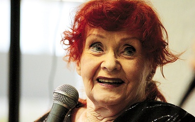 Pełna dystansu 88-letnia aktorka żartowała, że dopiero uczy się sklerozy.