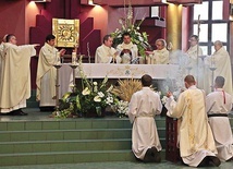 Msza św. we wspomnienie założyciela zgromadzenia,  św. Eugeniusza de Mazenoda.