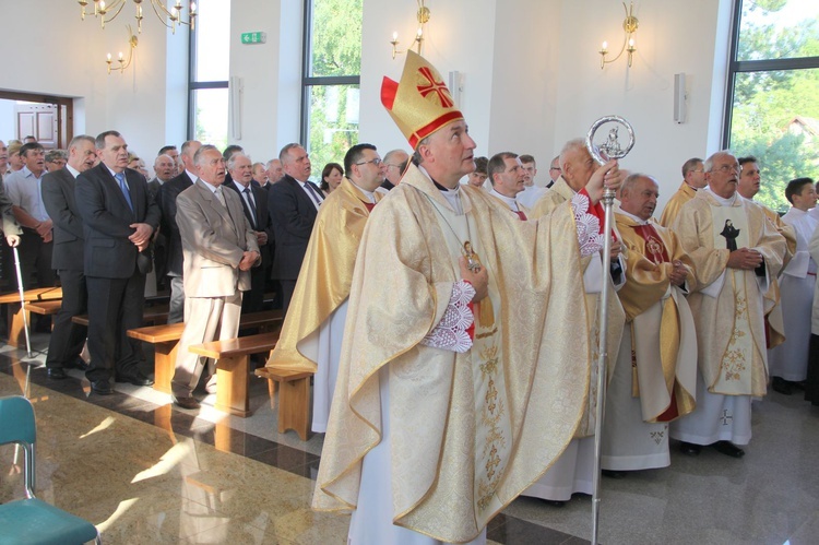 Poświęcenie kaplicy cmentarnej w Radomyślu