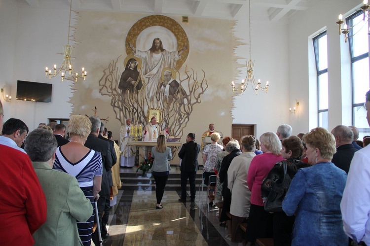 Poświęcenie kaplicy cmentarnej w Radomyślu