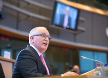 Timmermans przyjechał do Warszawy