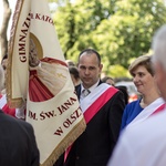 Poświęcenie sztandaru w gimnazjum w Olsztynku