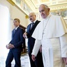 Podczas spotkania z papieżem Aleksandrowi Łukaszence towarzyszył najmłodszy syn. Prezydent Białorusi zaprosił Franciszka do odwiedzenia swego kraju.