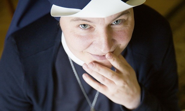 Siostra Bogna Młynarz, doktor teologii duchowości, wikaria generalna Zgromadzenia Sióstr Najświętszej Duszy Chrystusa Pana.