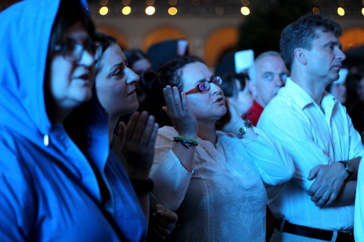 Koncert "Jeden Chleb" na Rynku Głównym