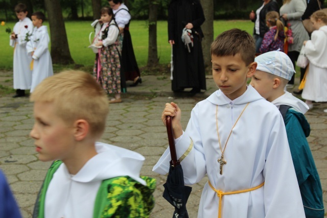 Procesja Bożego Ciała w parafii św. Elżbiety w Cieszynie