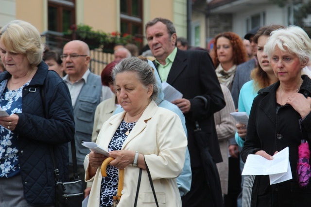 Procesja Bożego Ciała w parafii św. Elżbiety w Cieszynie