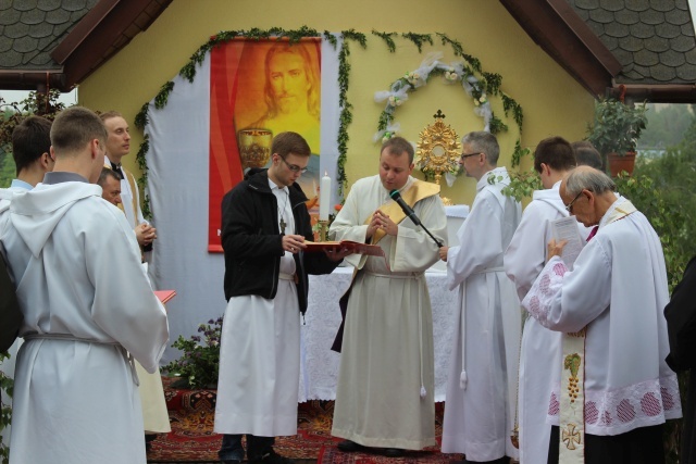 Procesja Bożego Ciała w parafii św. Elżbiety w Cieszynie