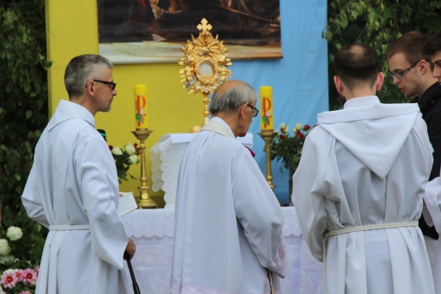 Procesja Bożego Ciała w parafii św. Elżbiety w Cieszynie