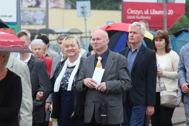 Procesja Bożego Ciała w parafii św. Elżbiety w Cieszynie