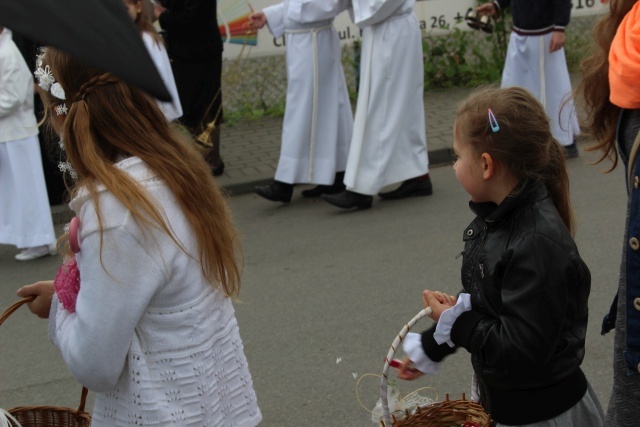 Procesja Bożego Ciała w parafii św. Elżbiety w Cieszynie