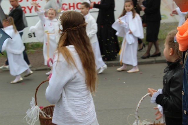 Procesja Bożego Ciała w parafii św. Elżbiety w Cieszynie