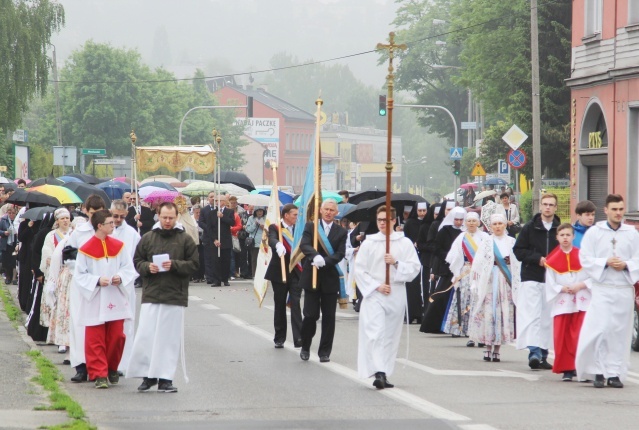 Procesja Bożego Ciała w parafii św. Elżbiety w Cieszynie